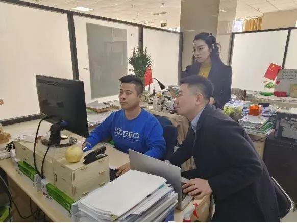 行政审批局.jpg